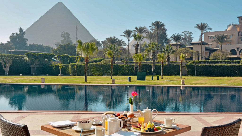 Wisdom of Ancient Egypt luxury egypt tours breakfast at Mena House Hotel Egypt